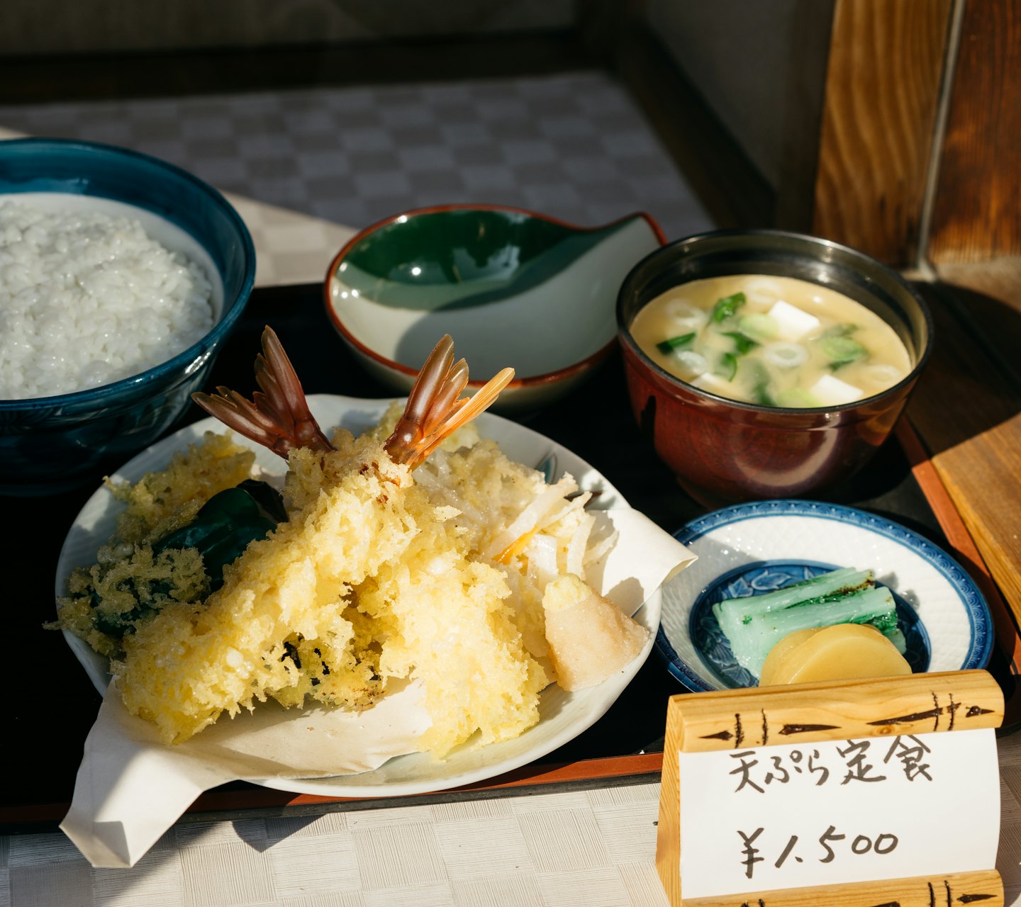 Annoskattaus, kuvituskuva